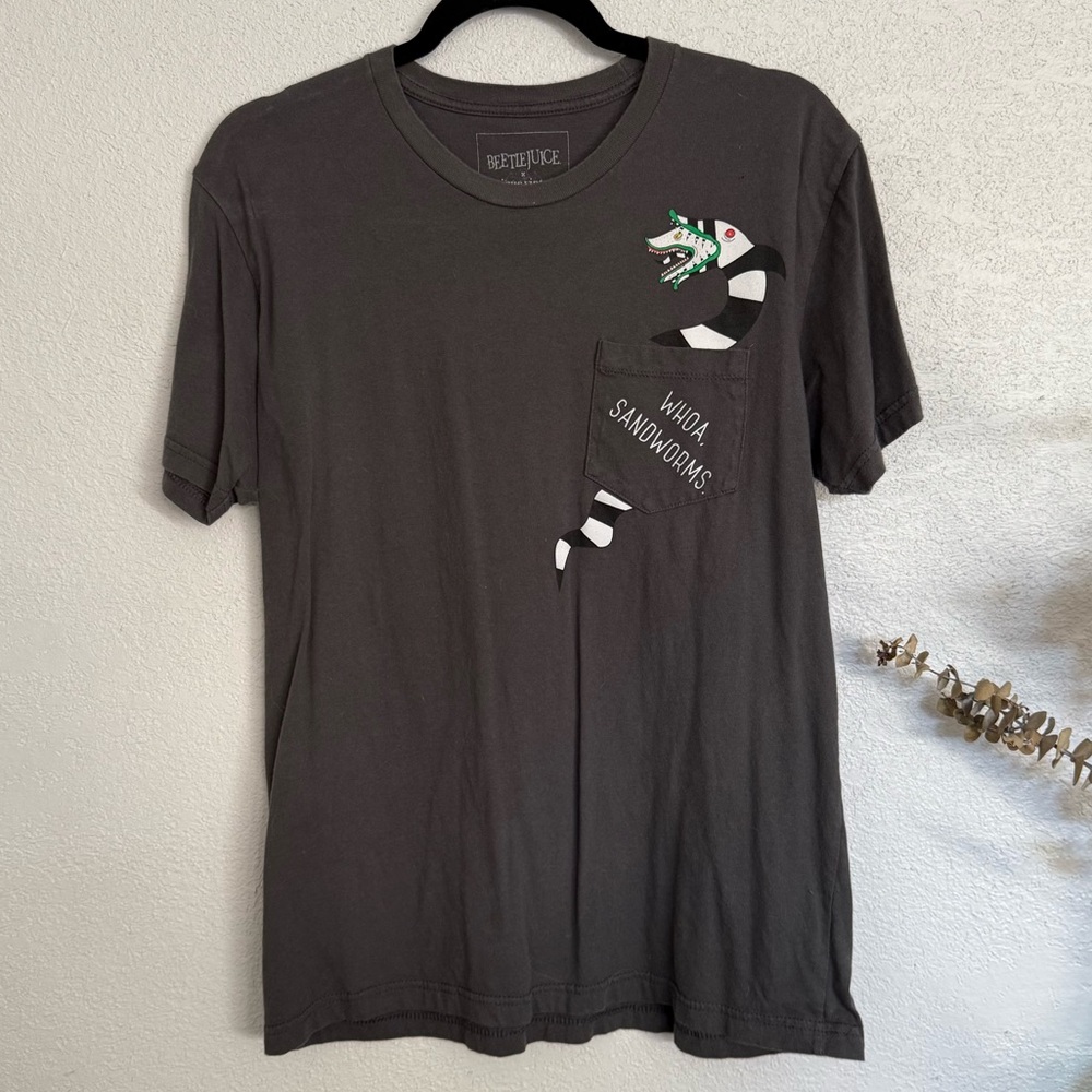 Beetlejuice x Unique Vintage sandworm t-shirt.